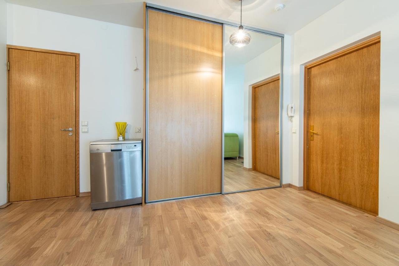 Foorum Apartments With Sauna # Balcony-Contactless Check-In Tallinn Bagian luar foto