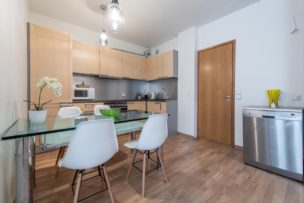 Foorum Apartments With Sauna # Balcony-Contactless Check-In Tallinn Bagian luar foto