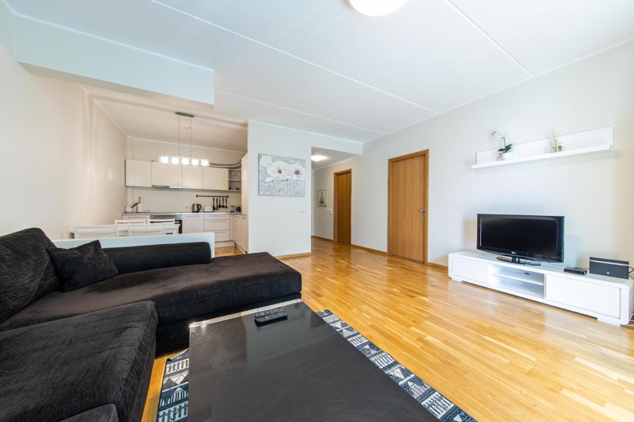 Foorum Apartments With Sauna # Balcony-Contactless Check-In Tallinn Bagian luar foto