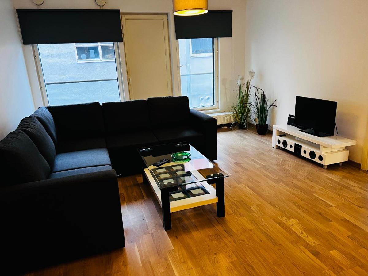 Foorum Apartments With Sauna # Balcony-Contactless Check-In Tallinn Bagian luar foto